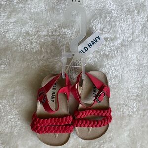 OLD NAVY BABY GIRL RED SANDALS SIZE 3-6 MONTHS NWT